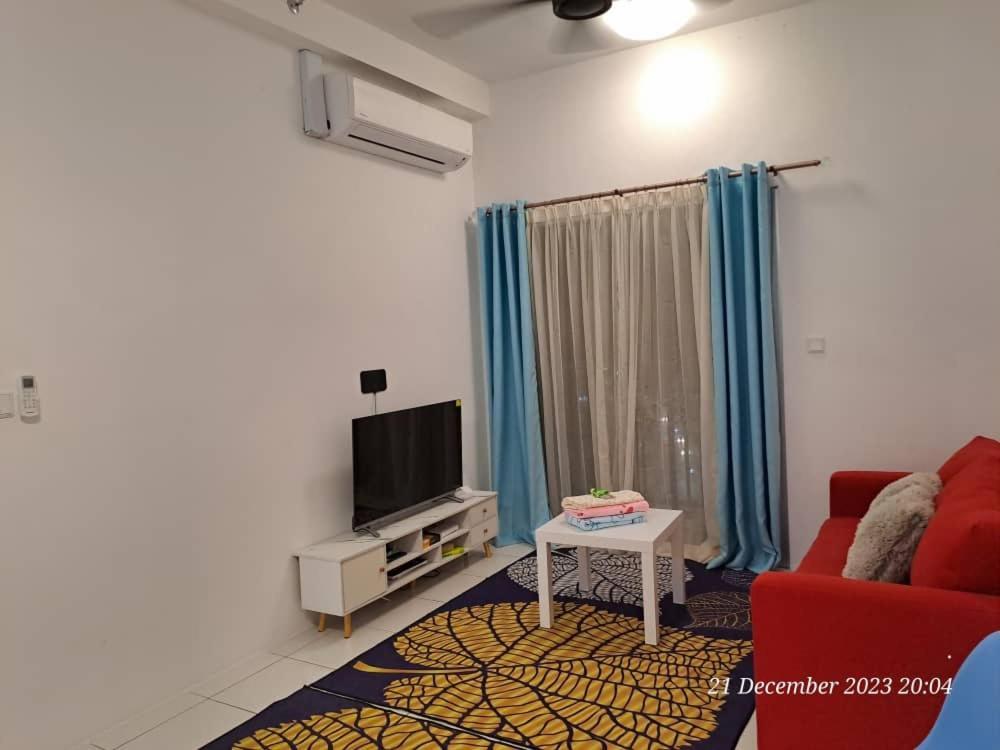 Impiana Homestay Near Putrajaya, Cyberjaya, Musliem Only,Wifi,Netflix Kampung Dengkil Εξωτερικό φωτογραφία
